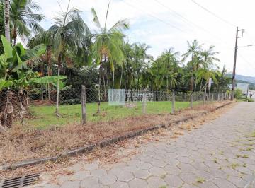 Terreno · 941m² · Amplo terreno no bairro Badenfurt, com fácil acesso para a BR 470!