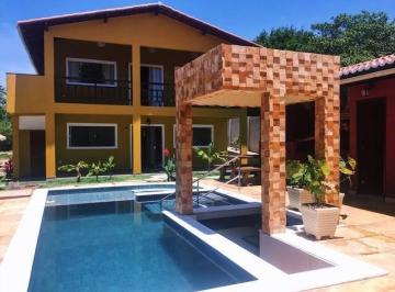 Apartamento · 75m² · 2 Quartos · 1 Vaga · Apartamento superior em pequeno e charmoso condomínio