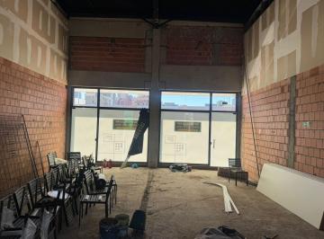 Comercial , Curitiba · Loja Exclusiva com 100m² para restaurante ou alimentação no Cabral