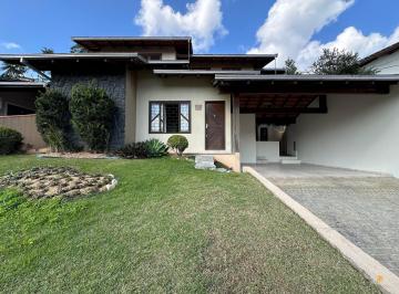 Foto 01 · Casa à venda no Saguaçu em Joinville - com 235m² de área construída, terreno de 420m², aceita financ