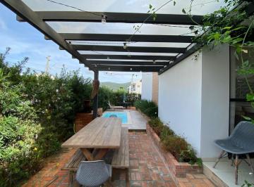 202507091457443463.jpg · Casa para Venda em Florianópolis, São João do Rio Vermelho, 3 dormitórios, 1 suíte, 3 banheiros, 1 v