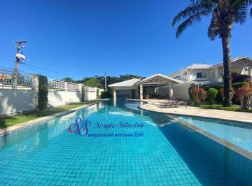 Casa de 3 quartos, Fortaleza · Belíssima casa em condomínio fechado com 3 suítes.
