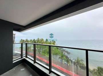 Varanda ampla com vista para o Cristo e Barra vent · Studio à venda no Spot Barra - Frente mar, rooftop com piscina, varanda e estrutura moderna entre Ba