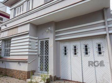 Casa · 310m² · 3 Quartos · 2 Vagas · Casa Espaçosa de 3 Dormitórios à Venda no Bairro Moinhos De Vento!
