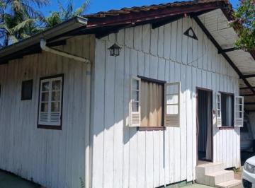 Casa · 85m² · 3 Quartos · 2 Vagas · CASA DE MADEIRA   EM TERRENO COM 210 M2 - FUNDOS BELA VISTA COUNTRY CLUB-