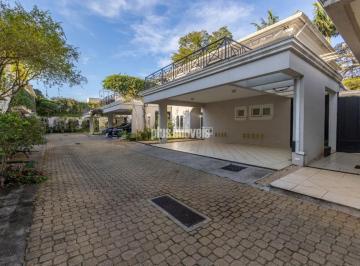 Casa · 245m² · 4 Quartos · 3 Vagas · PRÓXIMO A CHÁCARA FLORA 245,0M²AU 4 SUÍTES, 3 VAGAS