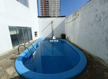 Casa · 327m² · 5 Quartos · 3 Vagas · Sobrado triplex para locação na Vila Valença em São Vicente.