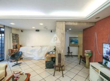 Apartamento · 236m² · 3 Quartos · 2 Vagas · Cobertura linear com 3 quartos 1 suíte vista Cristo em Humaitá