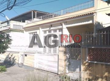 Casa · 245m² · 4 Quartos · 2 Vagas · CASA DUPLEX À VENDA COM 4 QUARTOS EM VILA VALQUEIRE