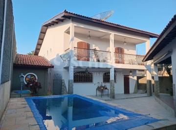 Casa · 349m² · 4 Quartos · 3 Vagas · Casa com 4 quartos a venda em Interlagos no Bolsão