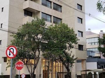 Apartamento · 71m² · 2 Quartos · 2 Vagas · Apartamento para Venda - 70.67m², 2 dormitórios, sendo 1 suites, 2 vagas - Petrópolis