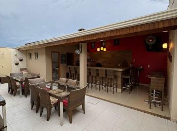 Casa · 200m² · 3 Quartos · 4 Vagas · Casa com 3 quartos à venda, bairro Jardim Patrícia - Uberlândia/MG
