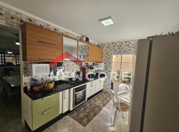 Casa · 147m² · 2 Quartos · 2 Vagas · Casa em  Rua Indaiá - Conjunto Residencial Nova Bertioga - Mogi das Cruzes/SP
