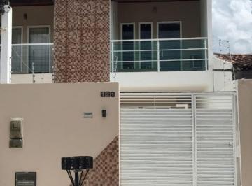 Foto 01 · Casa duplex disponível para Venda localizada no Bairro Mangabeira em Feira de Santana