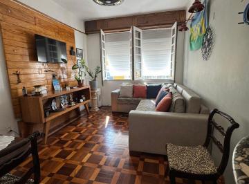 Apartamento de 2 quartos, Rio de Janeiro · Diferenciado 2 quartos restaurado na Gloria - Oportunidade