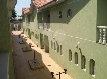Casa · 227m² · 3 Quartos · 4 Vagas · Condomínio com 3 quartos à venda em Vila santos - SP