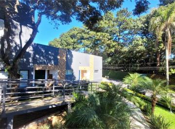 Casa · 150m² · 1 Quarto · 2 Vagas · Casa com 1 quartos à venda em Roseira - SP