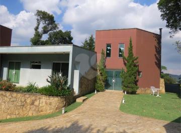 Casa · 280m² · 3 Quartos · 6 Vagas · Condomínio com 3 quartos à venda em Caraguatá - SP