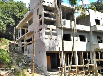 Casa · 252m² · 4 Quartos · 6 Vagas · Condomínio com 4 quartos à venda em Roseira - SP