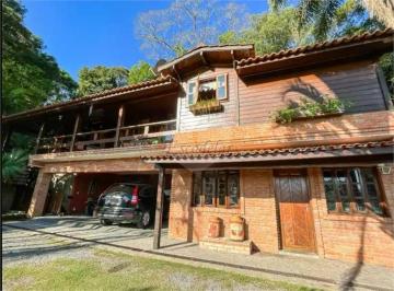 Casa · 350m² · 3 Quartos · 6 Vagas · Condomínio com 3 quartos à venda em Cumbari - SP