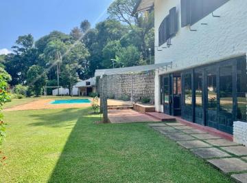 Imagem Principal · Casa terrea na Serra Da Cantareira com quatro dormitórios sendo uma suíte, casa ampla