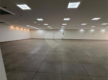 Comercial · 300m² · 4 Vagas · Salão Comercial à venda em Santo amaro - SP