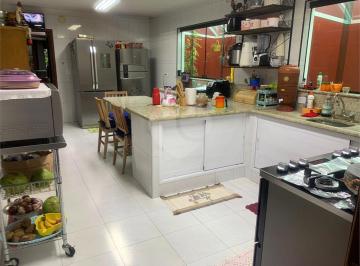 Casa · 217m² · 3 Quartos · 6 Vagas · Sobrado com 3 quartos à venda em Vila isolina mazzei - SP