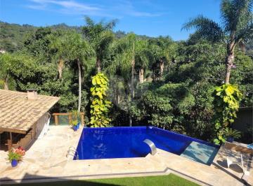 Casa · 230m² · 3 Quartos · 4 Vagas · Condomínio com 3 quartos à venda em Roseira - SP