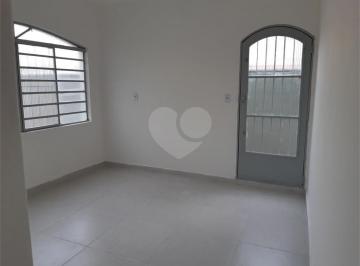 Casa · 275m² · 9 Quartos · 3 Vagas · Casa de vila com 9 quartos à venda em Vila vitório mazzei - SP