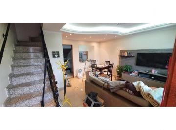 Casa · 70m² · 2 Quartos · 2 Vagas · Casa com 2 quartos à venda em Vila carbone - SP