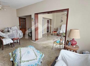 Apartamento · 130m² · 3 Quartos · 1 Vaga · Maravilhoso apartamento em Copacabana!
