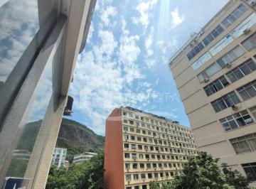 Apartamento · 100m² · 2 Quartos · 1 Vaga · Excelente Oportunidade em Copacabana Apartamento Espaçoso e Iluminado
