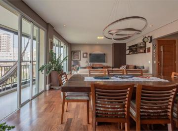 Apartamento de 4 quartos, São Paulo · Apartamento 221m² 4 suítes 6 banheiros 4 vagas em Perdizes