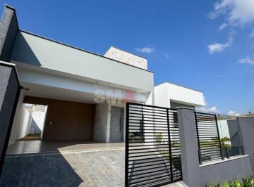 Casa · 350m² · 3 Quartos · 3 Vagas · Casa com suíte/closet + 2 quartos na Estrada Nova
