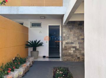 Casa · 134m² · 3 Quartos · 2 Vagas · Linda Casa no Conceito A em Alphaville para venda!