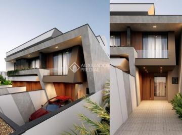 Casa · 100m² · 3 Quartos · 2 Vagas · Sobrado 3 Quartos a venda. 100m², Centro, Camboriú