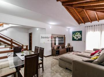 Foto 01 · Impecável casa de 4 quartos com suíte no Jardim Universo, Mogi das Cruzes-SP: 250m² de luxo e confor