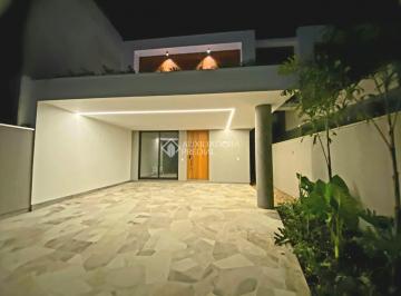 Casa · 174m² · 3 Quartos · 2 Vagas · Sobrado de 3 suítes no bairro Bela Vista em Canoas