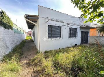 WhatsApp Image 2025-05-21 at 17.47 · Casa térrea a venda 2 quartos , 2 banheiros, pátio amplo 484 m² no bairro Niterói