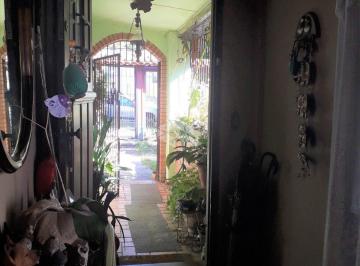 436584_ikT66e7u8itrK4J6qX8_43658464db8cd448cc8.jpg · Casa 3 dorm. à venda Rua Nunes, Medianeira - Porto Alegre