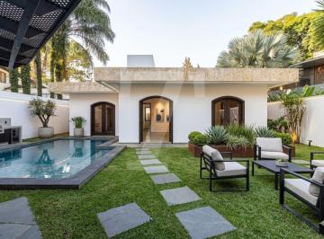Casa · 245m² · 4 Quartos · 4 Vagas · Casa térrea com 4 quartos Alto de Pinheiros