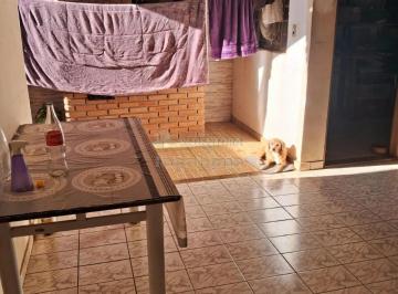 Casa · 200m² · 2 Quartos · 2 Vagas · Casa Padrão no bairro Conjunto Habitacional Costa do Sol com 02 dormitórios e 02 vagas de garagem.