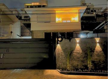 Casa · 300m² · 4 Quartos · Sobrado 4 dorms, 8 vagas na Vila Madalena