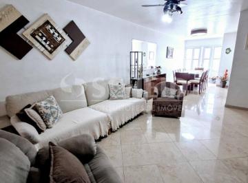 Casa · 147m² · 3 Quartos · 2 Vagas · Sobrado á Venda em Santo Amaro com 147m², 3 quartos sendo 1 suíte, 2 vagas.