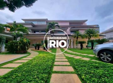 Casa · 830m² · 5 Quartos · 9 Vagas · Casa Duplex na Barra da Tijuca à Venda