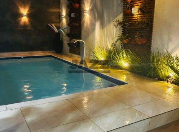 Casa · 153m² · 2 Quartos · 2 Vagas · Casa acolhedora no Jardim Califórnia