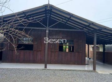 Casa · 140m² · 2 Quartos · 2 Vagas · CASA EM MADEIRA EM PERFEITA CONSERVAÇÃO COM 140,00M², NO BALNEÁRIO ITAPEMA DO SAI