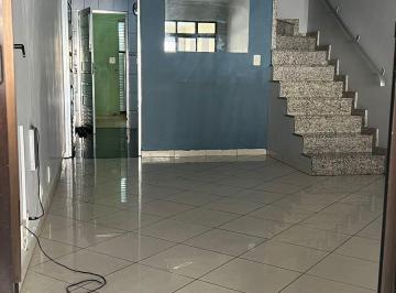 Casa · 100m² · 3 Quartos · 1 Vaga · Sobrado Padrão com 100m² com 3 dorms, 1 vaga coberta, quintal em localização privilegiada no Sacomã/