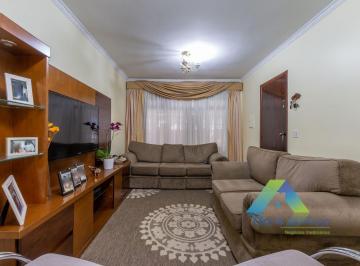Casa · 250m² · 4 Quartos · 2 Vagas · Excelente sobrado com 250m² e alto padrão de acabamento!