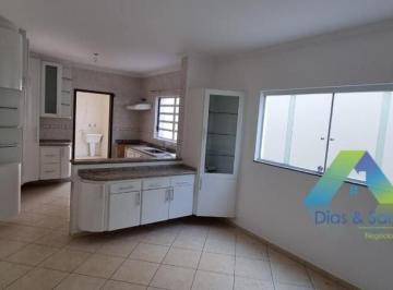 Casa · 200m² · 3 Quartos · 4 Vagas · VILA NAIR Sobrado 200M², 3 suítes, dormitório de empregada ,espaço gourmet, 4 vagas a 800 M² da esta